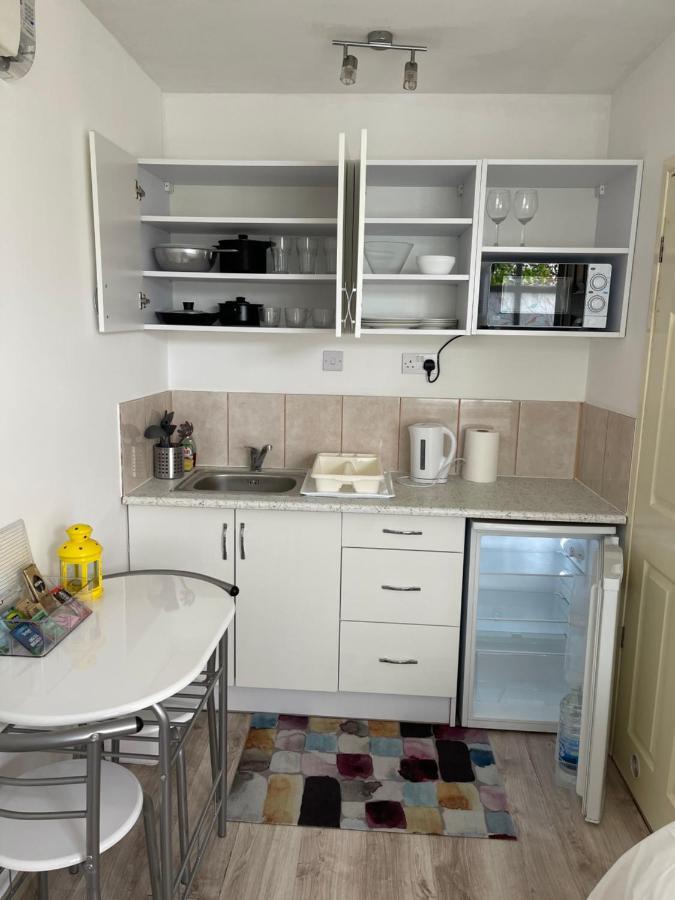 克罗伊登Studio Flat Fully Equipped公寓 外观 照片
